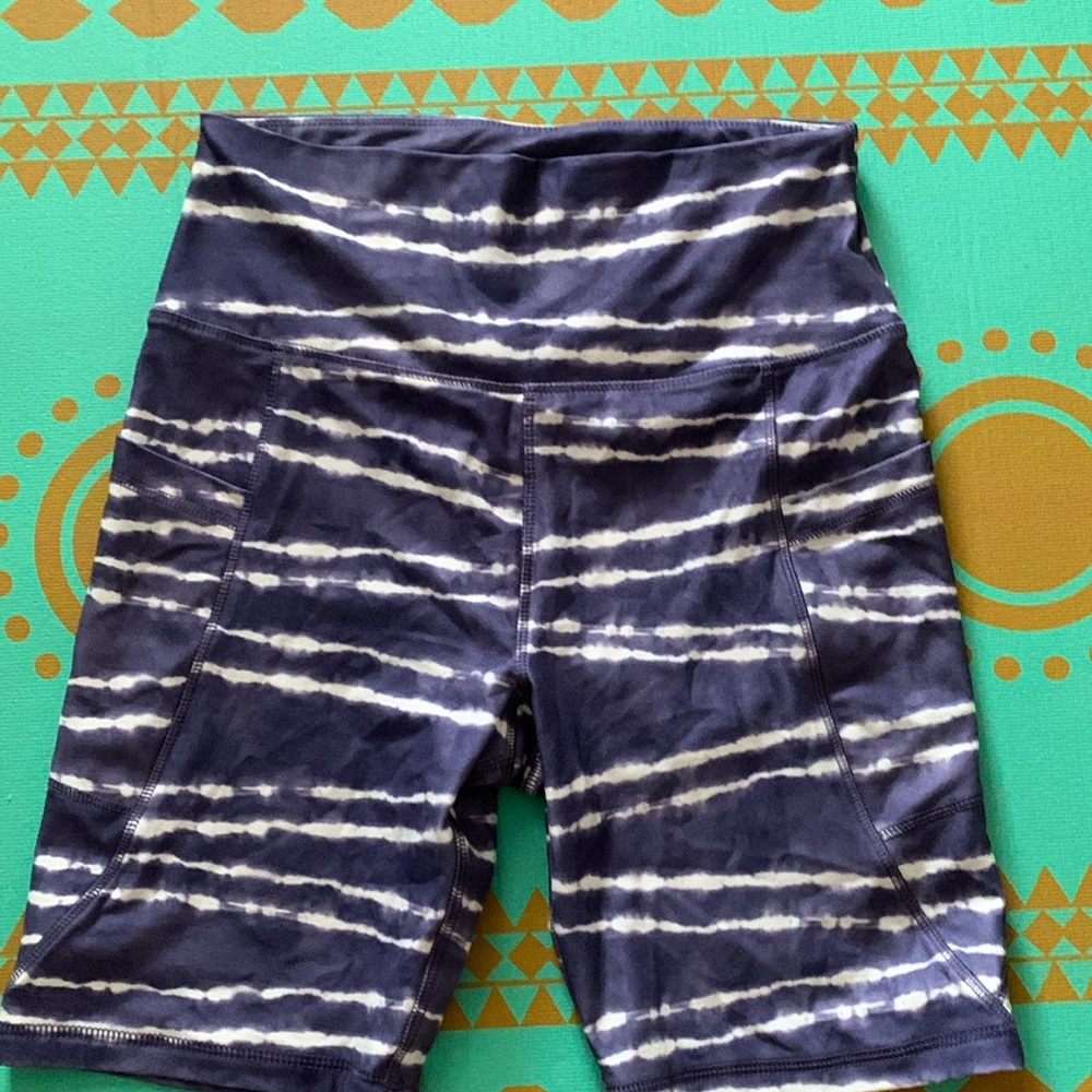 Scorpio Sol Thrill Seeker Bike High Waisted Shorts Sz M